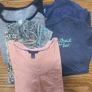 Lot junior medium shirts